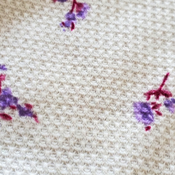 4/$25 SHEIN Floral Waffle Button Down Tee - Size L - Picture 3 of 3